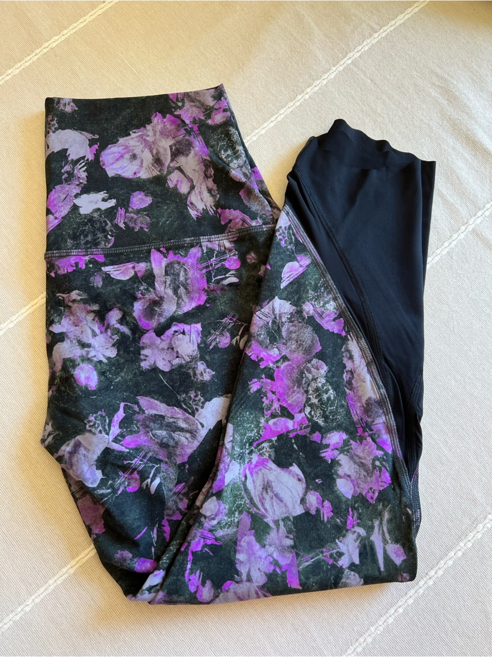 lululemon athletica Wunder under scalloped hem legging
